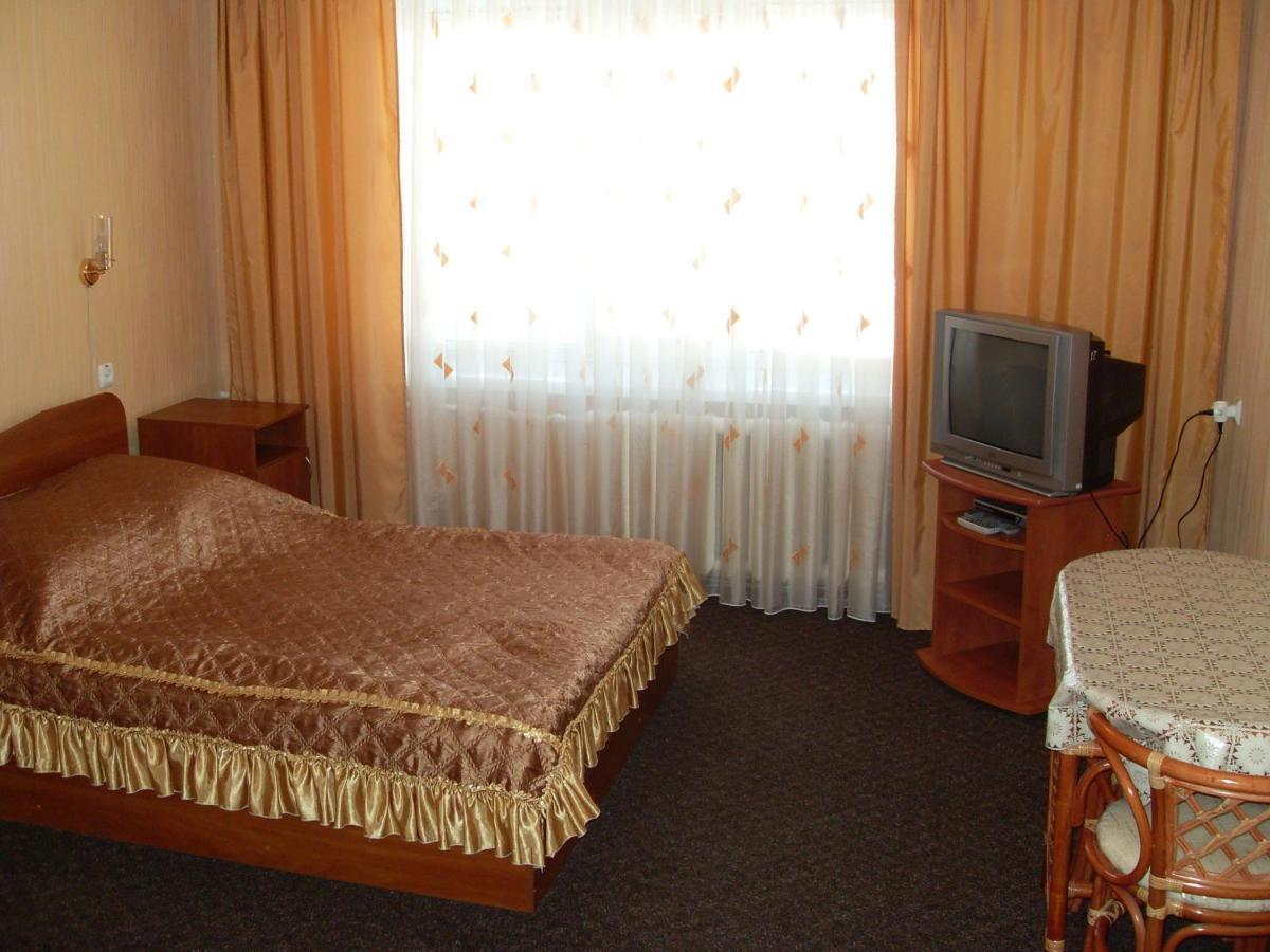 Hotel "Nizhyn" Exterior foto